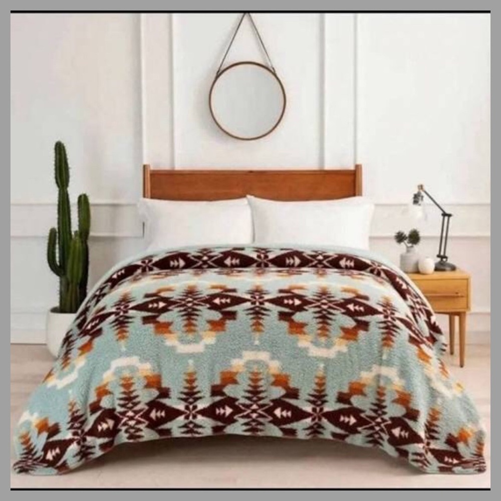 NWT Pendleton Aztec Avra Valley Teal Sherpa Fleece Queen Size Blanket 98x92 Inch